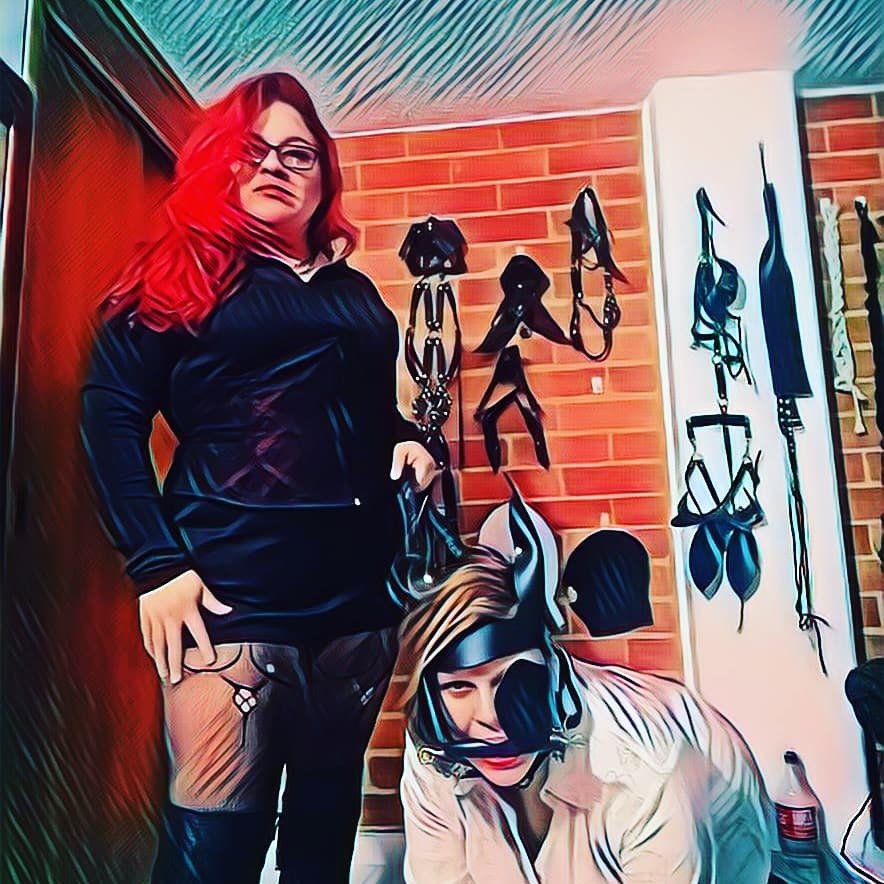 mistressmara_sumleah_bdsm