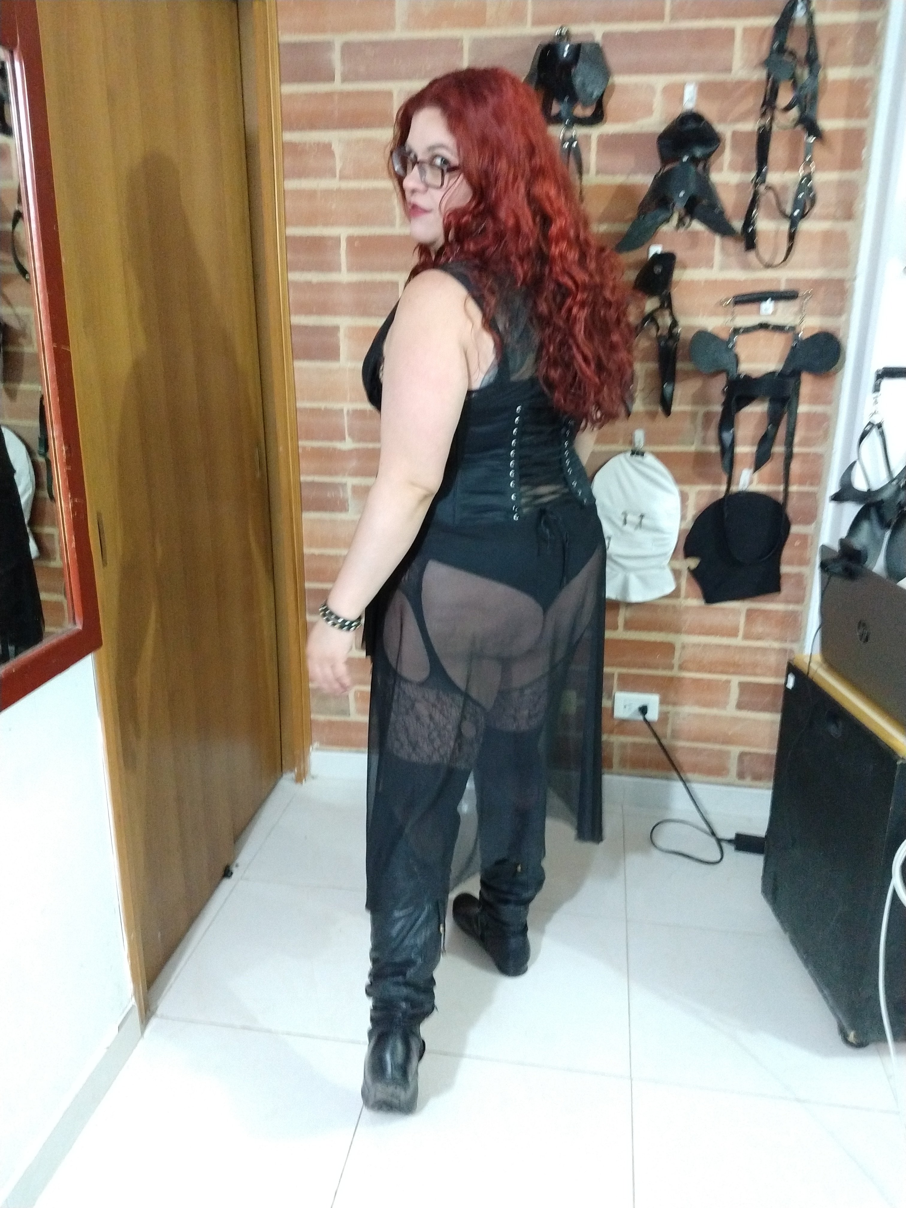 mistressmara_sumleah_bdsm