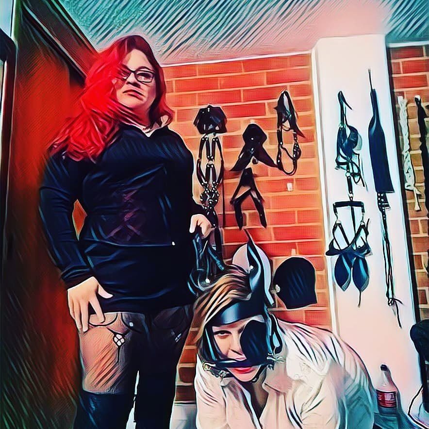mistressmara_sumleah_bdsm