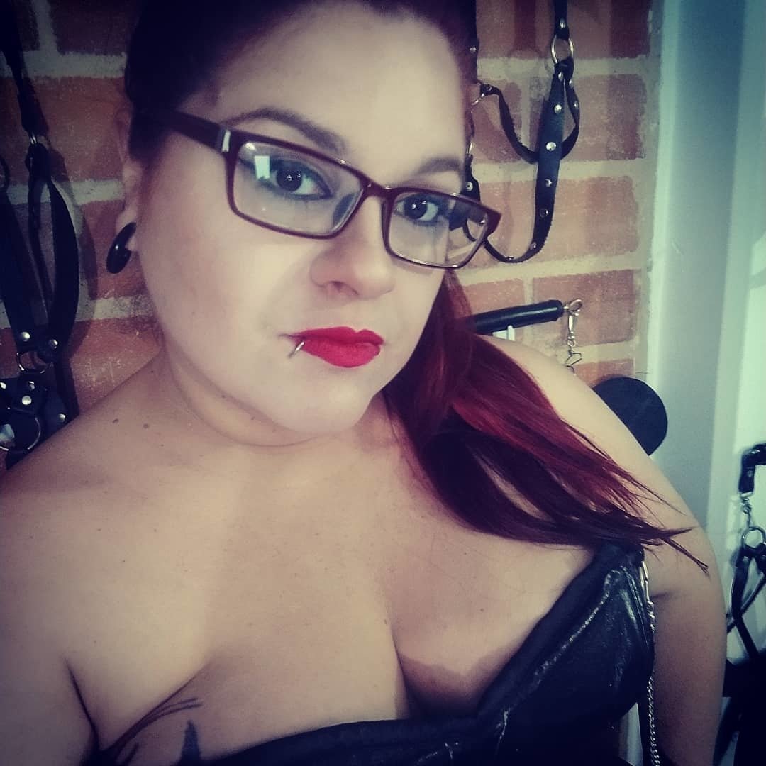 mistressmara_sumleah_bdsm