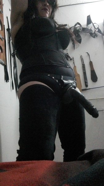 mistressmara_sumleah_bdsm