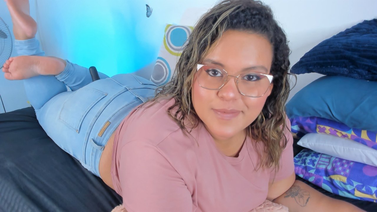 monicabbw from Jerkmate