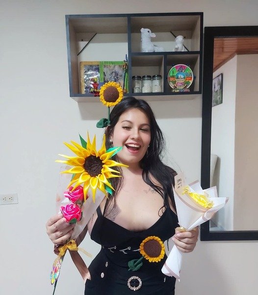 ninakisslove