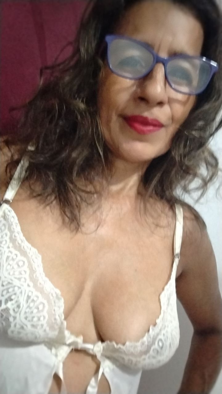 pervertmilf4u49
