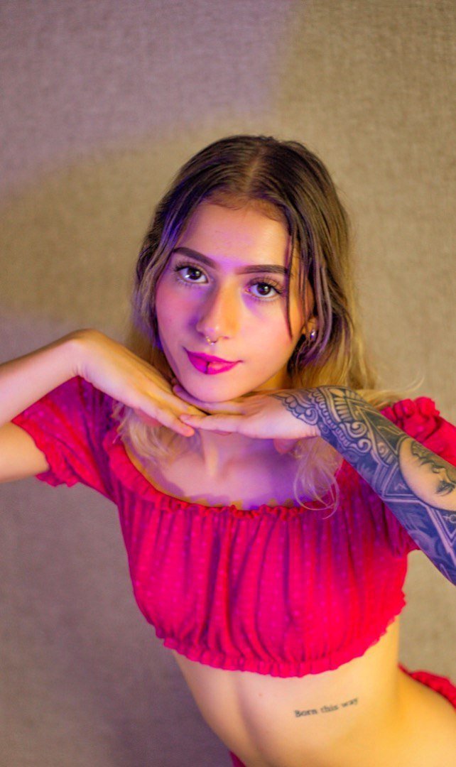 scarletjonessX