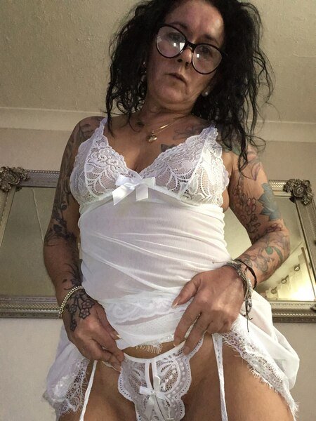 xBustyBrandy